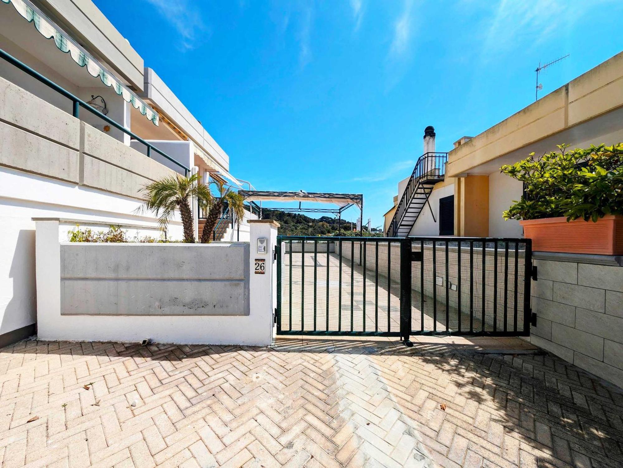 Oikia Vacanze S Cesarea Casa Rosa Su Santa Cesarea Terme Exteriör bild